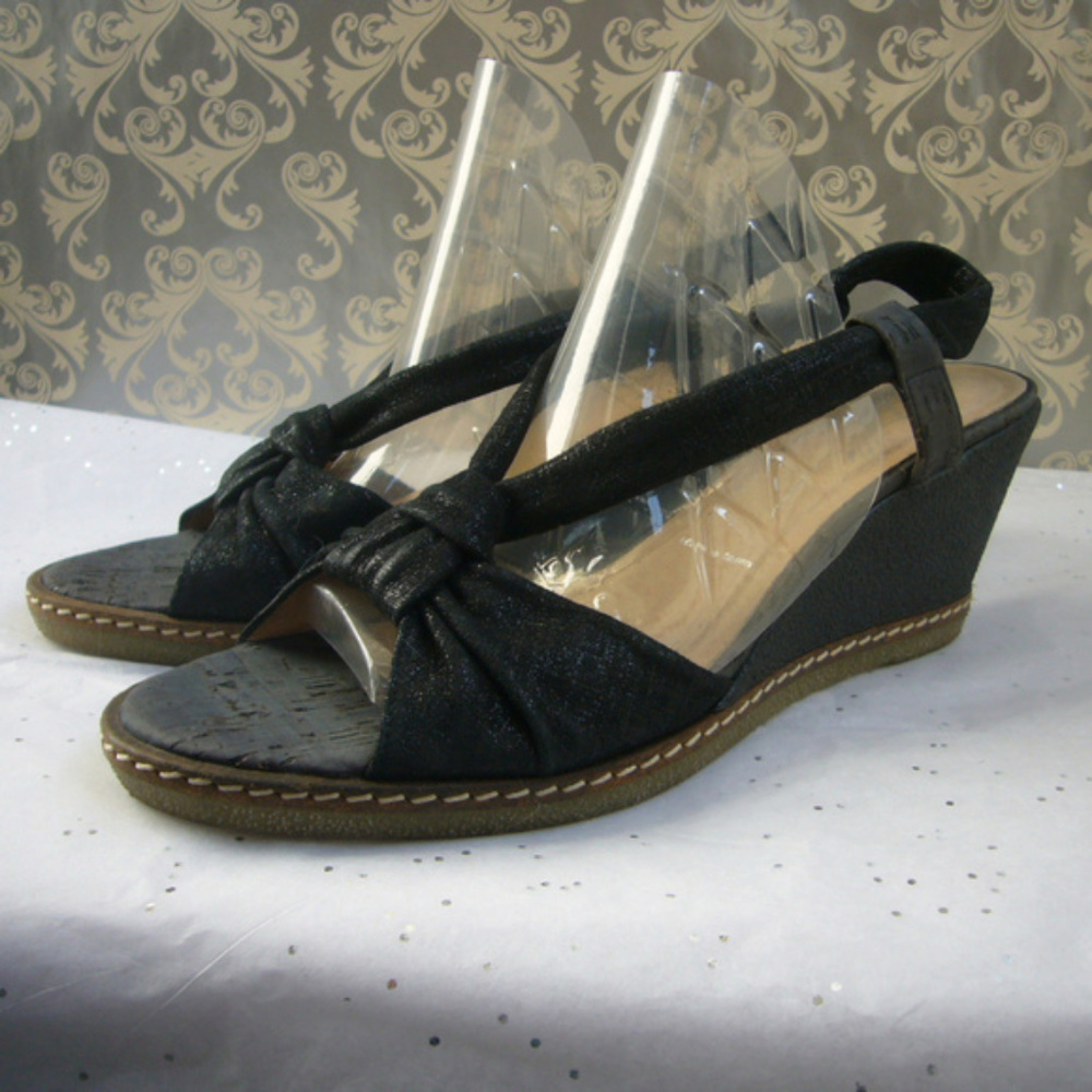 Donald Pliner Black Knot Wedge Platform Sandle - Size 7 Classic Casual Versatile